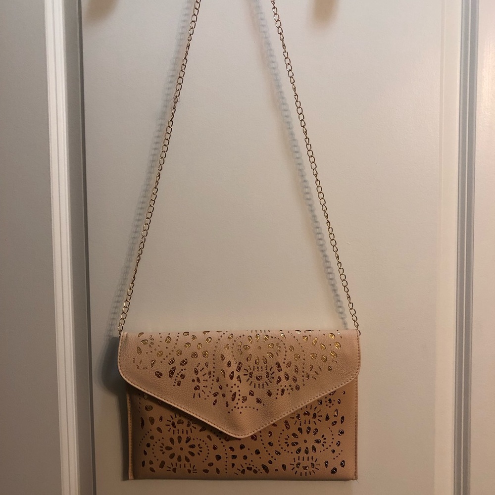 Large tan & gold clutch - Picture 3 of 5